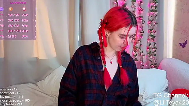 little_Teya's cam snapshot