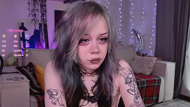 Lollyshy's cam snapshot