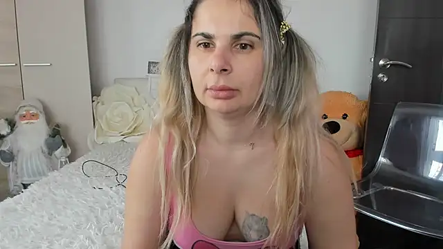 sweetemy4u's cam snapshot