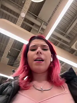 RiriRoseey's cam snapshot