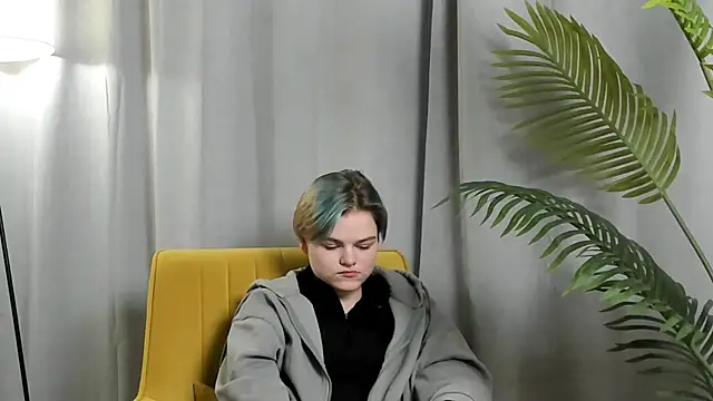 RoyceCamon's cam snapshot