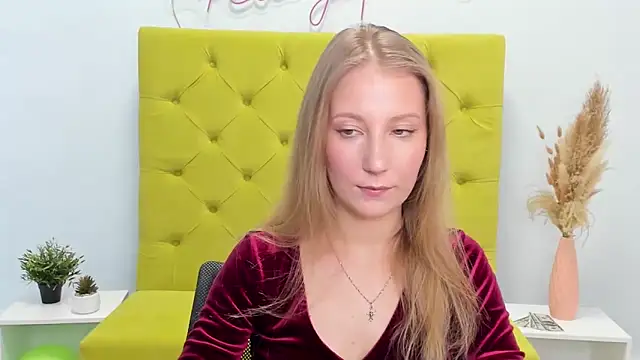 LolaWilsons's cam snapshot