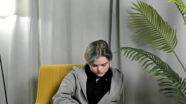 RoyceCamon's cam snapshot