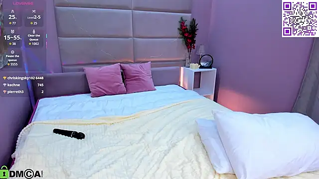 Holly_Rays's cam snapshot