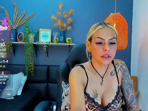 yessila_parker's cam snapshot