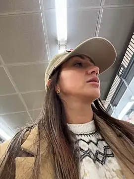 Ninabigtitied live sex cam