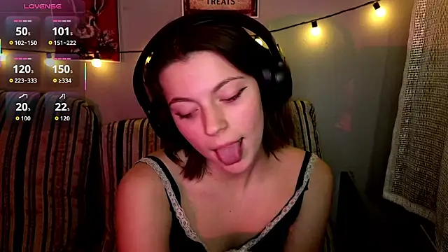 CutieAnny's cam snapshot