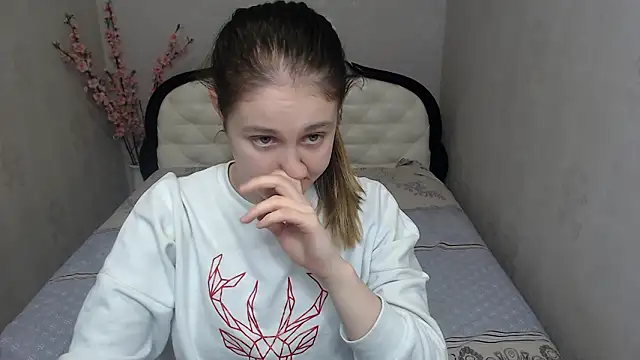 Holliy_Cooper's cam snapshot