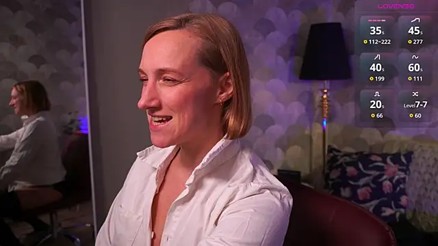 UmaTruewoman live sex cam