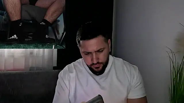 Gold_Alpha_Boy's cam snapshot