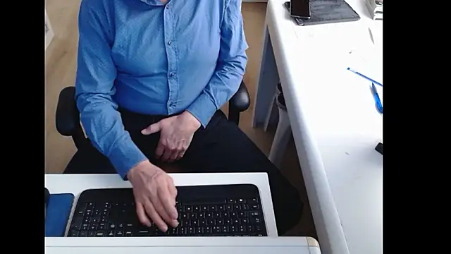 dutchpornking live sex cam