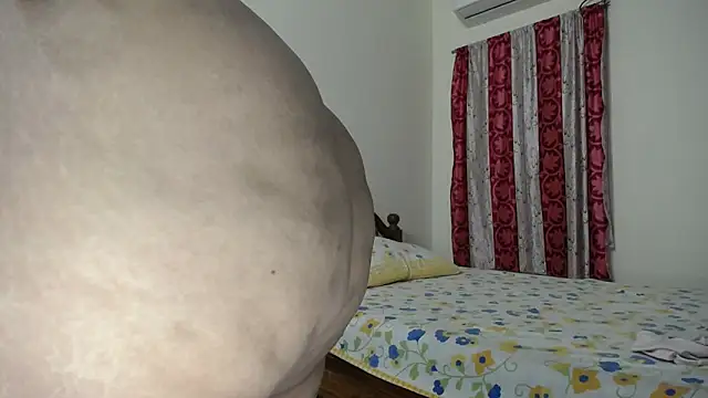 Sexy_HouseWifee's cam snapshot