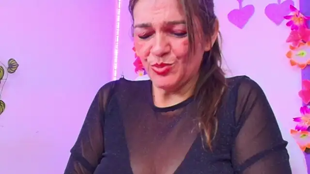 Carol_Miss2's cam snapshot