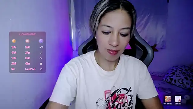 ninatiny's cam snapshot