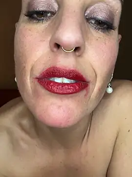 emprexkala's cam snapshot