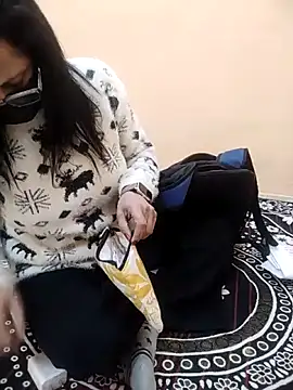 meenu_bhabhi547's cam snapshot