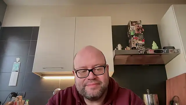 theitalianbear live sex cam