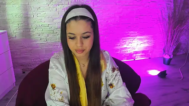 BellaNoir_'s cam snapshot