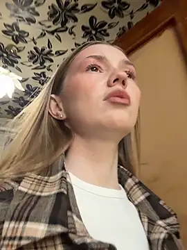 MilaMoone's cam snapshot