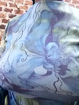 holygrail001's cam snapshot