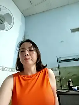 Famrita live sex cam