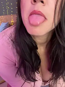 mahia_queen's cam snapshot