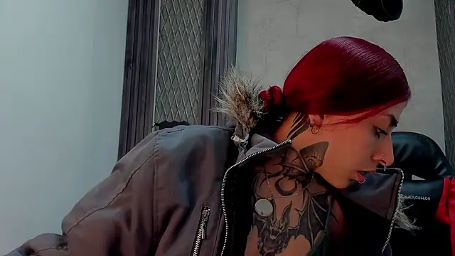 selene_red_'s cam snapshot