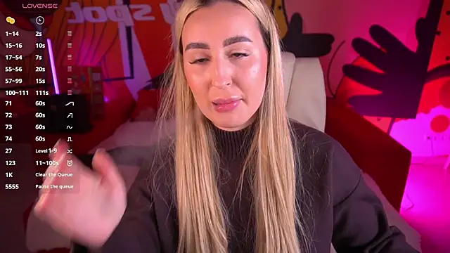 LiaBrazzerr live sex cam