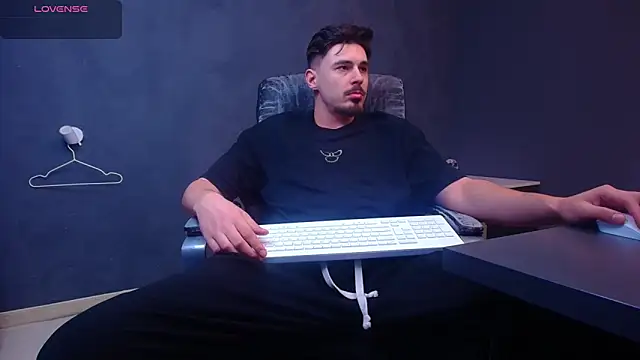 EnzoRace's cam snapshot