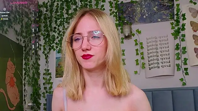 EmmaNovak's cam snapshot