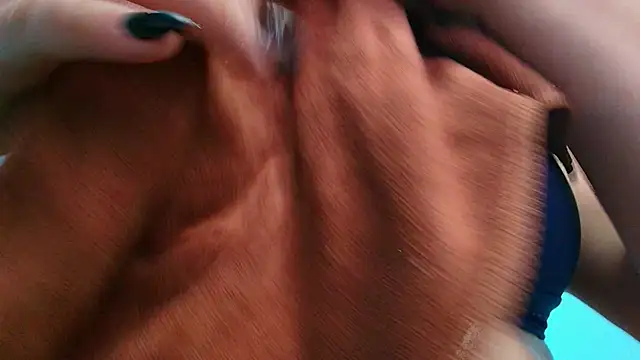 azul_veraa's cam snapshot