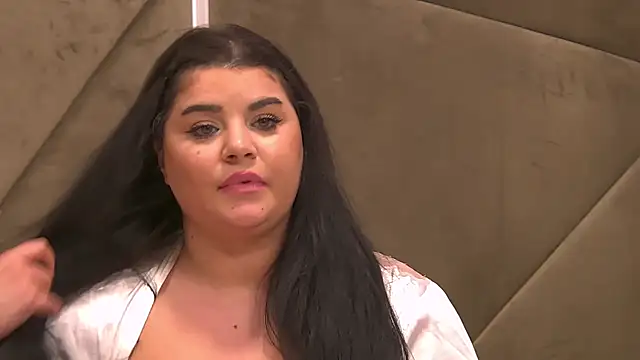 BustyMadison's cam snapshot