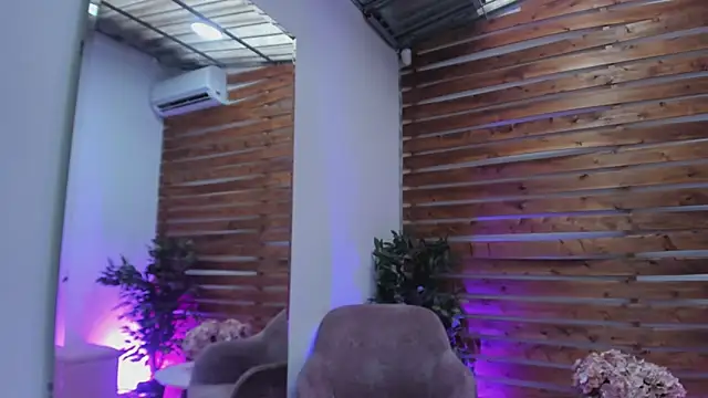 _MeganRain's cam snapshot