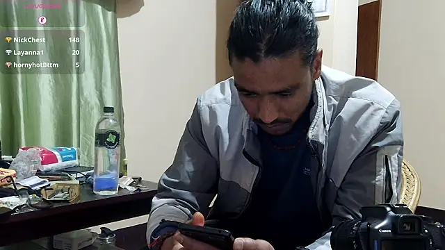 Gre3k_god's cam snapshot