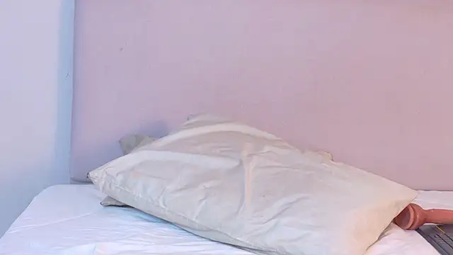 VioletBloomm's cam snapshot