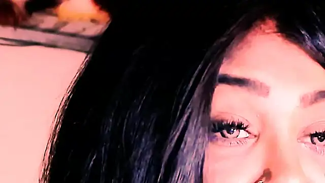 indian_dreamgirl's cam snapshot