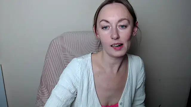 LiaSeass_'s cam snapshot