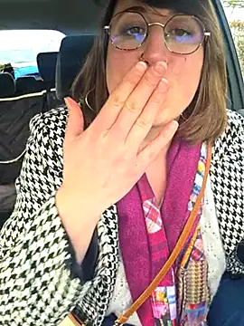 minierose live sex cam