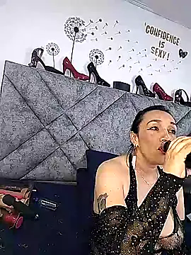 Shantey_Laurent's cam snapshot