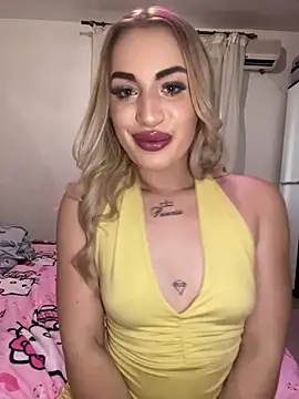 RuxyCatrina's cam snapshot