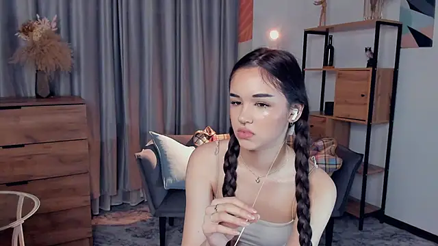 AvantgardAlone's cam snapshot