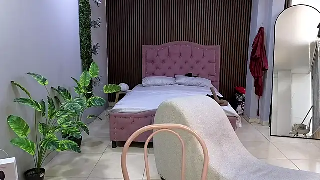 camil_milfdream's cam snapshot