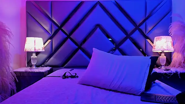 Milan_LewisS live sex cam