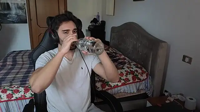 Al3xox02 live sex cam