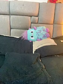 NaytonFreeman live sex cam