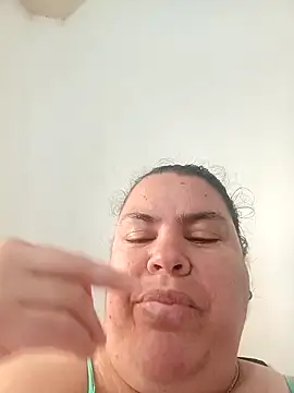 yaneth_'s cam snapshot