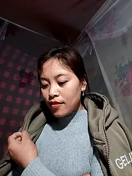 Alice-567's cam snapshot