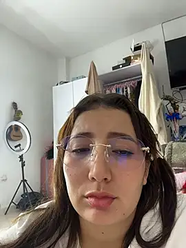 Arya___'s cam snapshot