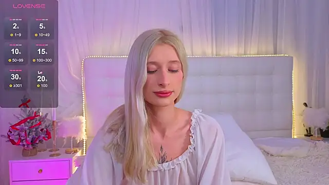 Monica_Leen's cam snapshot