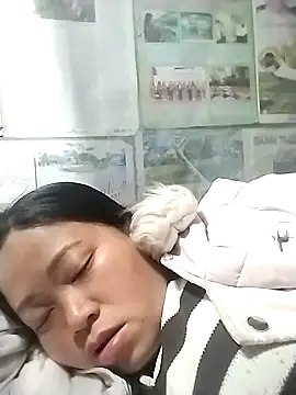 AlilaK2's cam snapshot